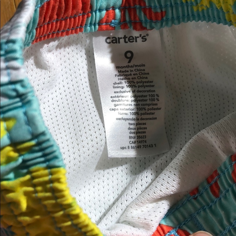 Carter’s Pinch Me I’m Cute Rashguard Set 9M - Picture 6 of 6